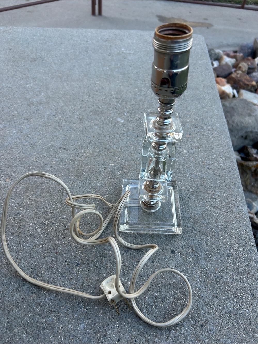 MCM! Vintage! Clear Glass Stacked Geometric Lamp with silver Accents